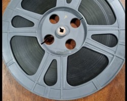 국산-16mm 영사기 필름 2통(판매완료)