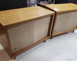 JBL-  C40 하크니스 스피커