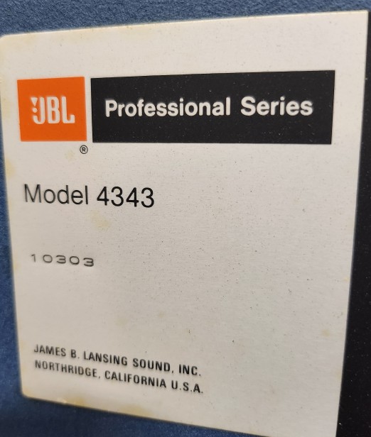 8ab5c3ca5a3d61bc82226b8aeba43023_1750320400_8241.jpg